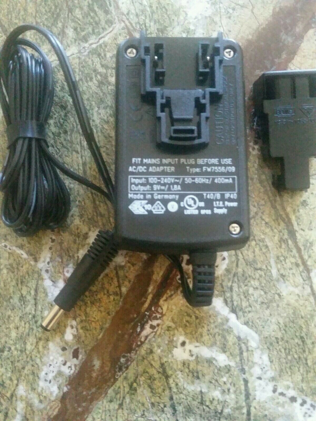 NEW AC DC Adapter FW7556/09 FIT MAINS 9V 1.8A OEM POWER SUPPLY